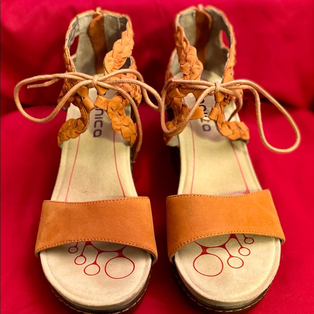 Bionic Wedge - image 4